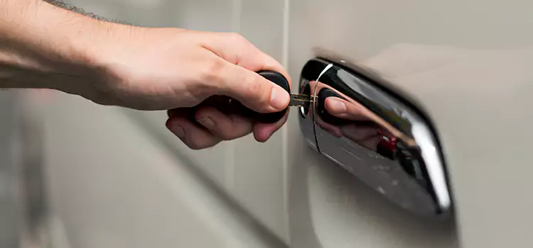 Why Choose Our Auto Locksmith Team in Burlington, IA?